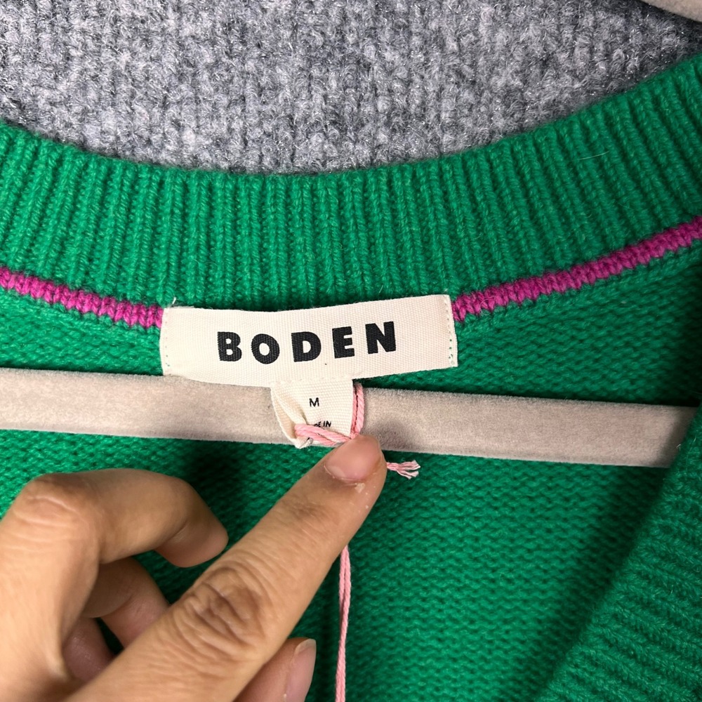 NEW Boden Sweater Vest Medium Green V-Neck 100% Wool Sleeveless Knit - Picture 5 of 7